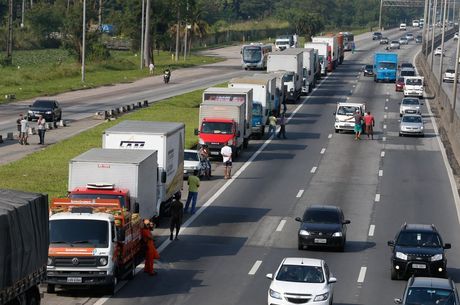 Governo eleva preço do frete em 5%, em média, após alta do diesel